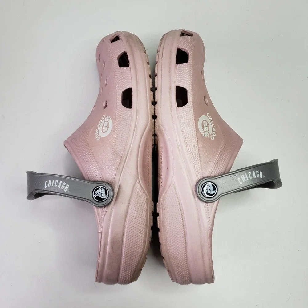 Crocs Chicago Cubs Classic Clogs Pink‎ Silver Men's 10-11 Women's 12-14 Unisex